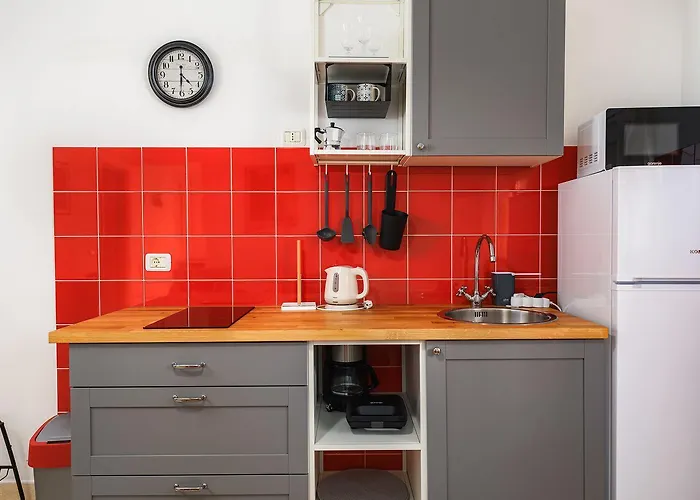 Bezaubernde Nur 400 Meter Zum Mit Privatpool, Parkplatz Fuer 3 Autos, Grill Umag