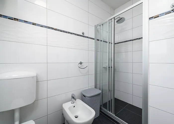 Bezaubernde Nur 400 Meter Zum Mit Privatpool, Parkplatz Fuer 3 Autos, Grill